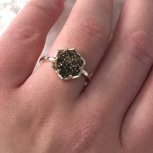 Kendra Scott Kylie Ring in Gold Size 8 💍